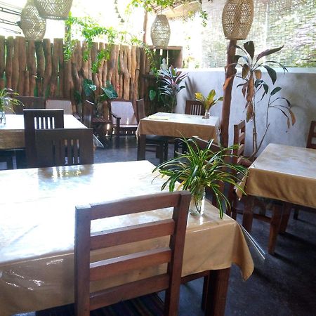 Sansala Guesthouse & Restaurant แทนกาลเล ภายนอก รูปภาพ