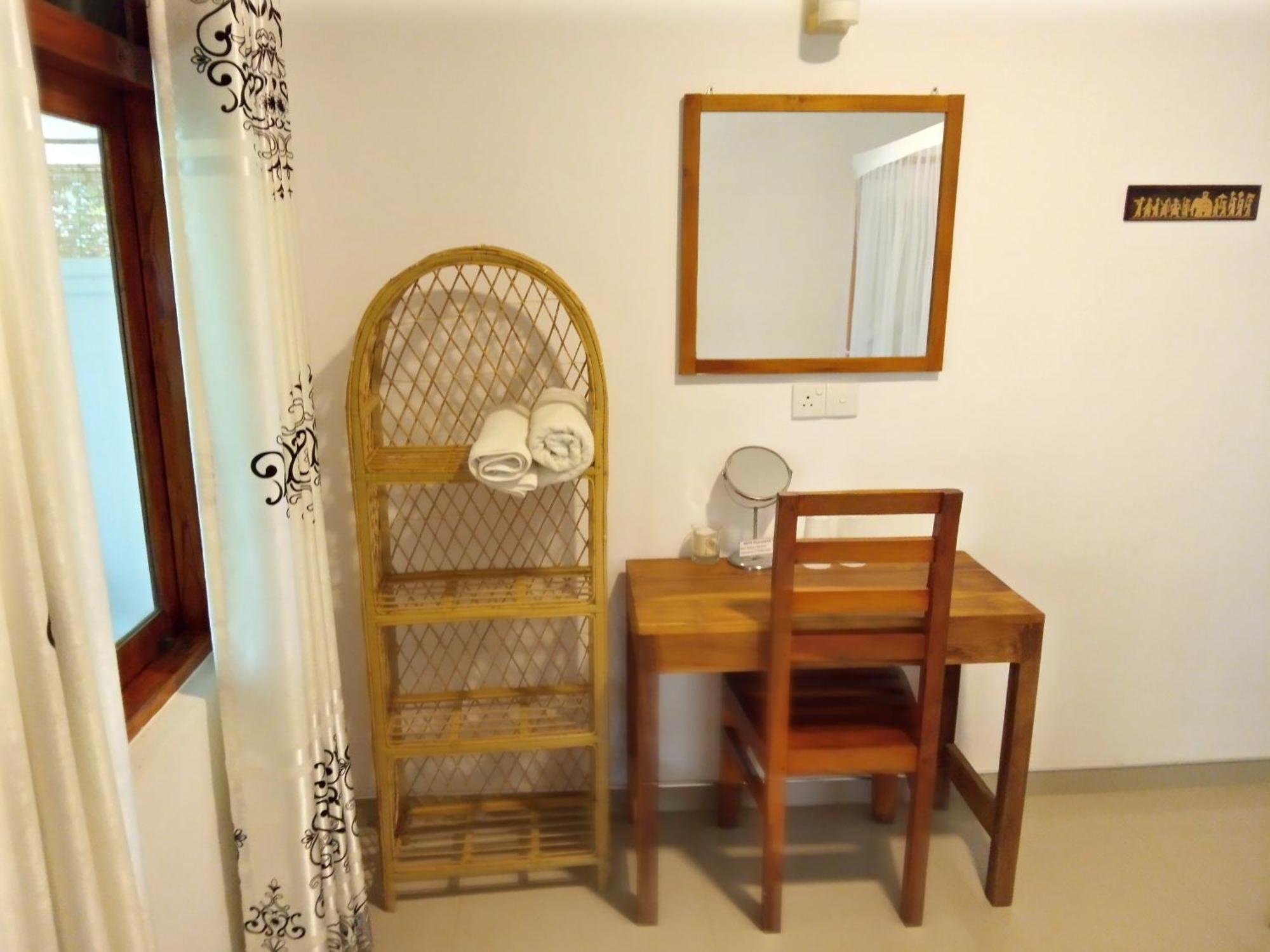 Sansala Guesthouse & Restaurant แทนกาลเล ห้อง รูปภาพ