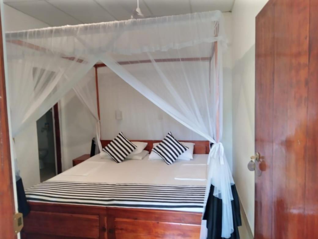 Sansala Guesthouse & Restaurant แทนกาลเล ห้อง รูปภาพ
