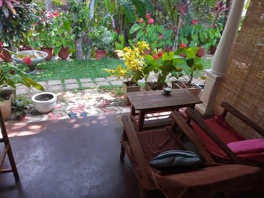 Sansala Guesthouse & Restaurant แทนกาลเล ห้อง รูปภาพ