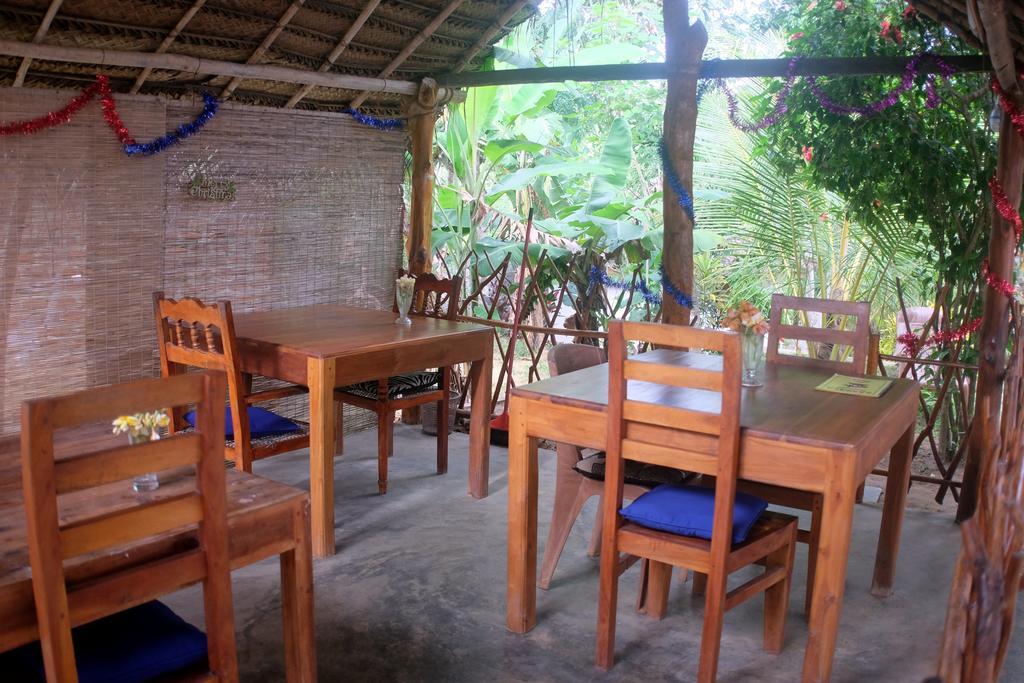 Sansala Guesthouse & Restaurant แทนกาลเล ภายนอก รูปภาพ