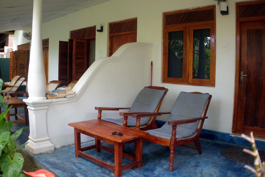 Sansala Guesthouse & Restaurant แทนกาลเล ภายนอก รูปภาพ